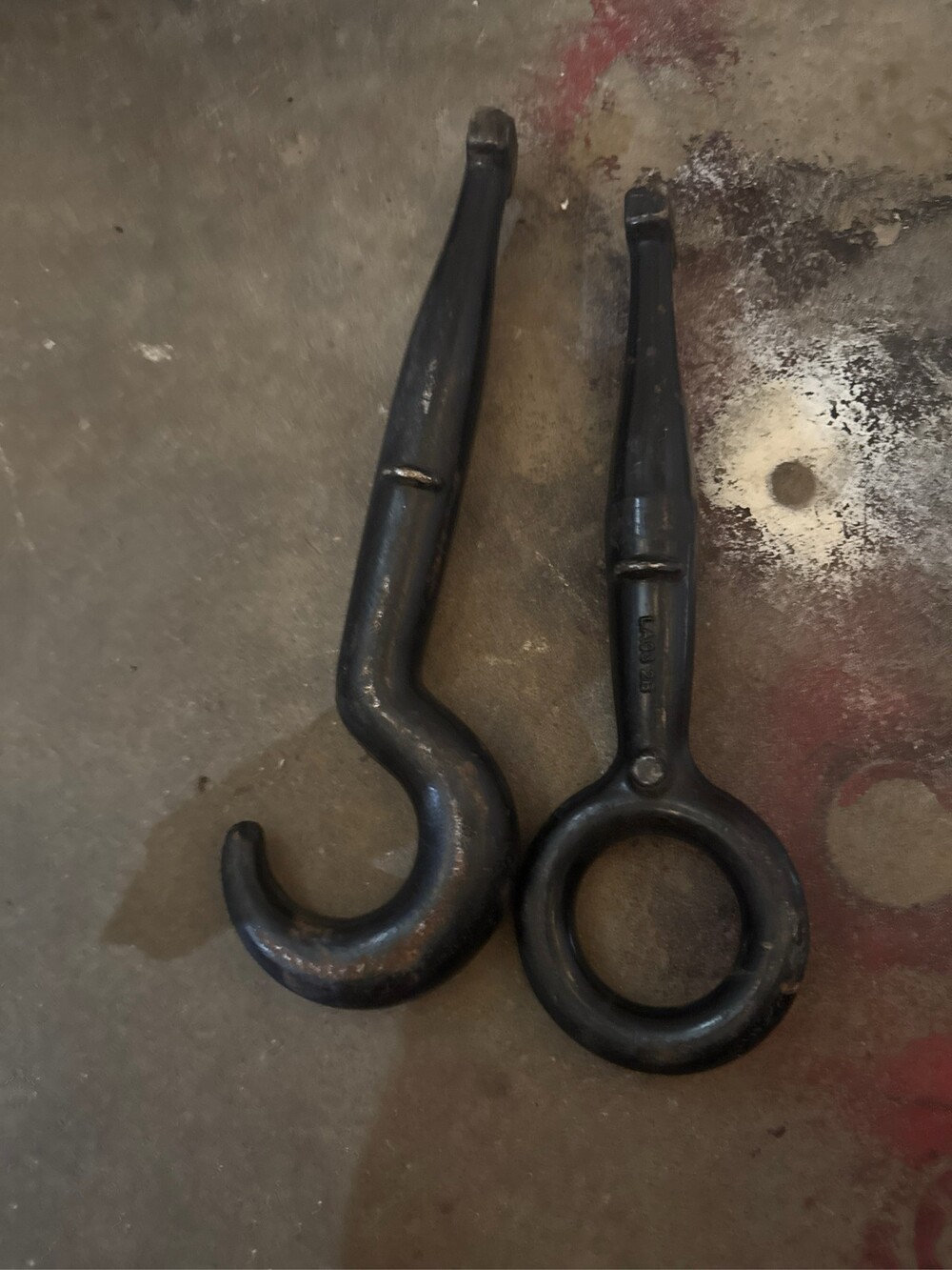 Set of 2 Freightliner Tow Hooks Cascadia 125 126 Series Plug In
